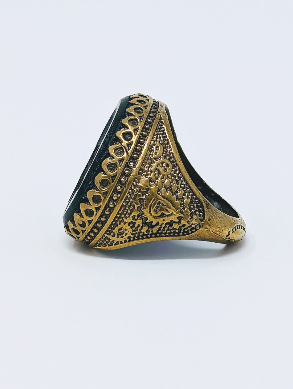 Antique Near Eastern Black Agate Intaglio Portrait Ring