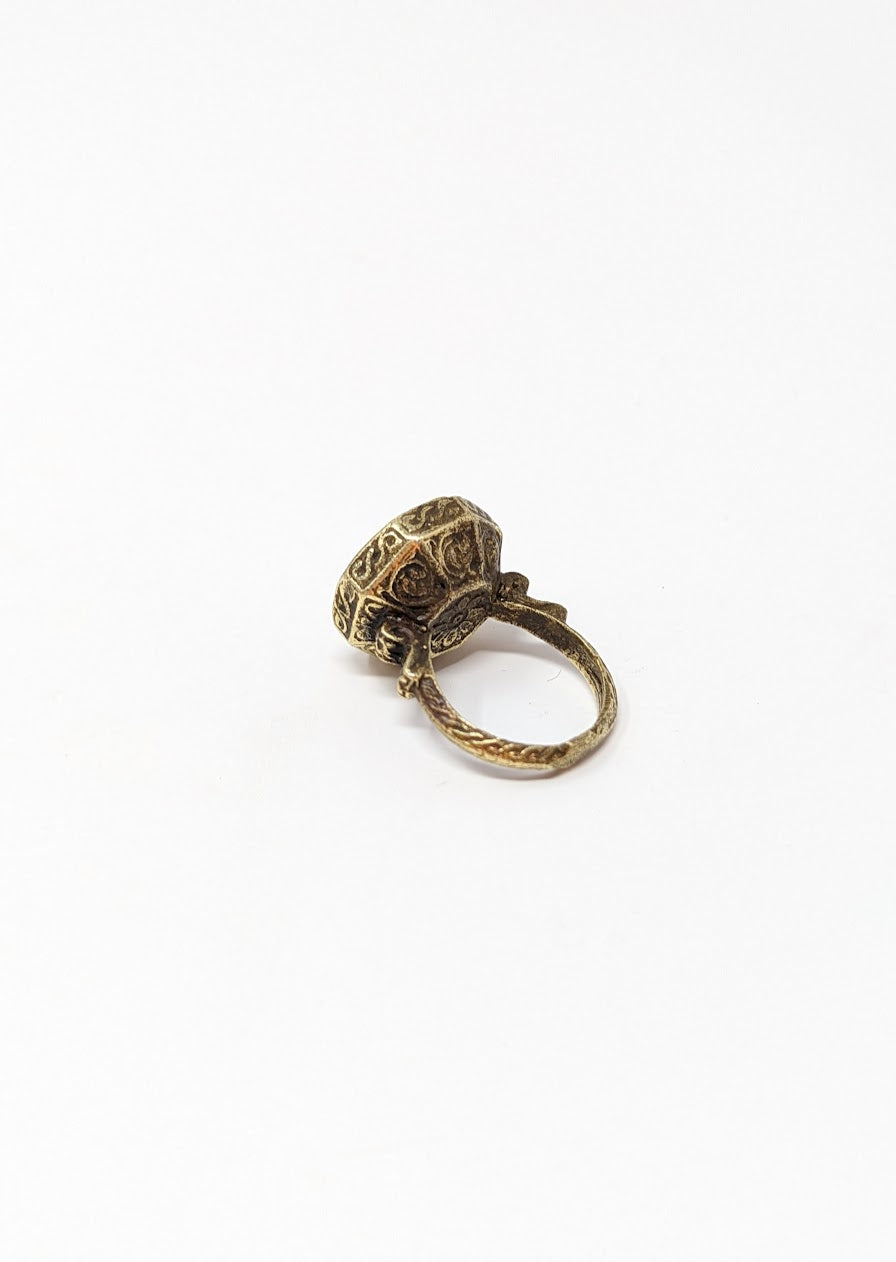 Antique Phoenician Ring | Yellow Center-Stone (c. 300 A.D.)