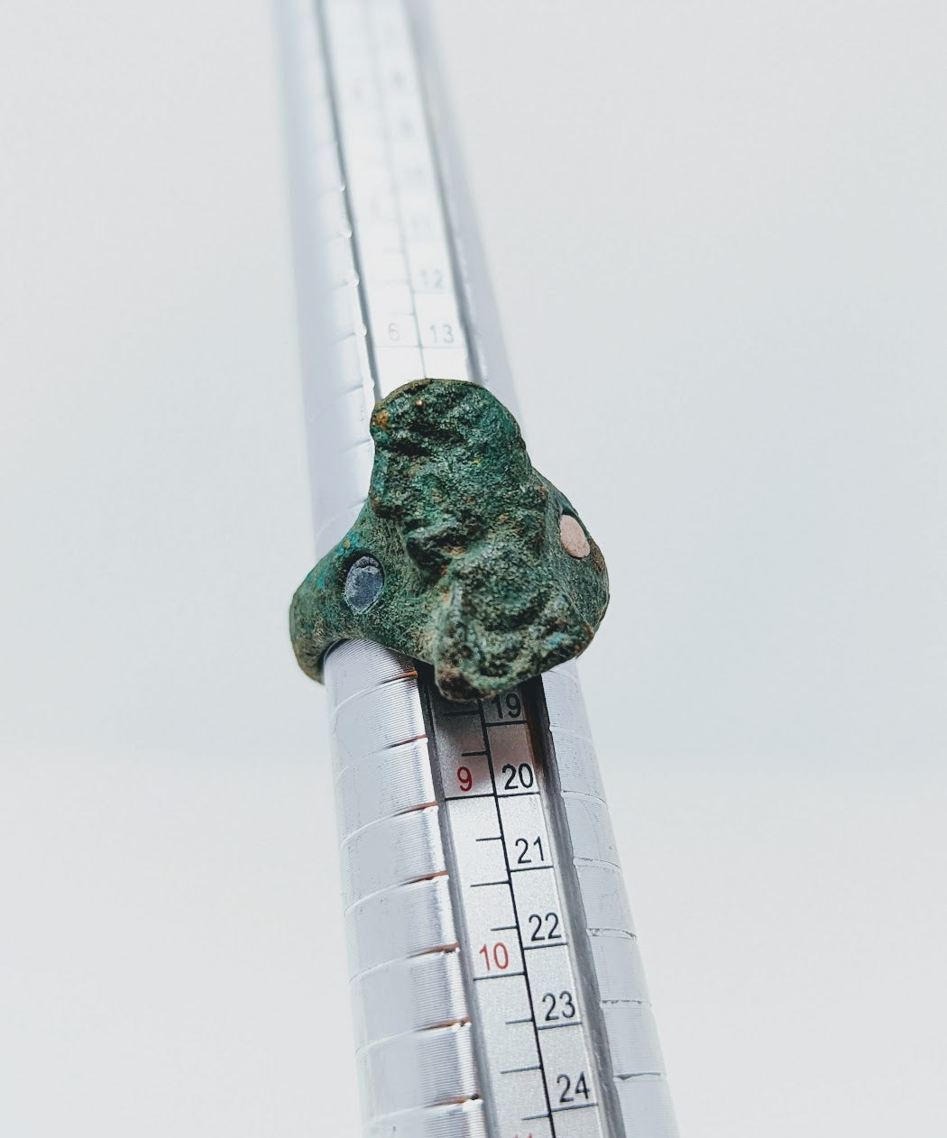 Antique Roman Bronze Signet Finger Ring  (c. 200-400 A.D.)